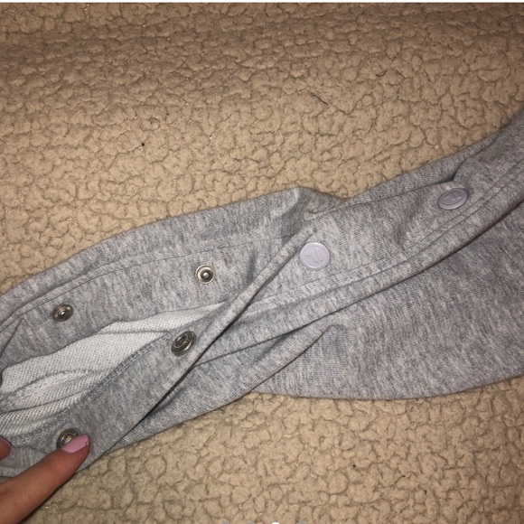 Fila light grey cropped long sleeve top - Picture 3 of 4